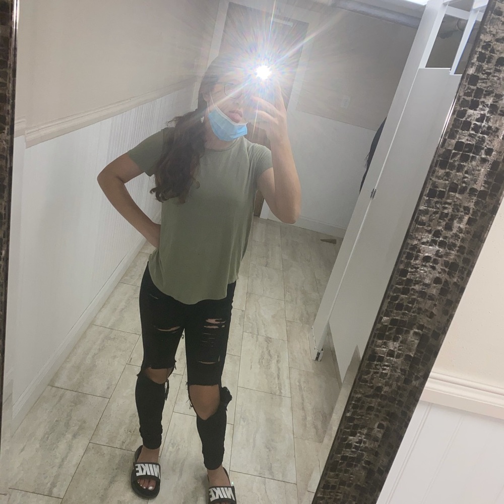 Meet your Posher, Adrieana